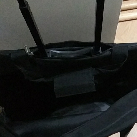 Small luggage bag - Picture 2 of 3
